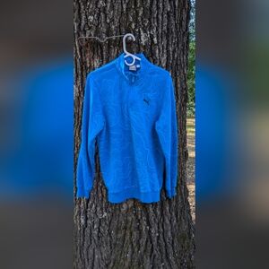 Men's long sleeve shirts and a pair of men 's. Skechers boots size 9 and 1/2